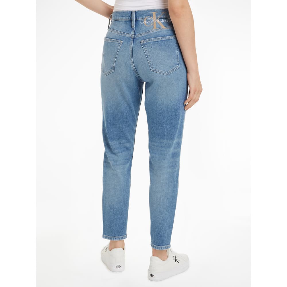 Mom jean Paars KL Mom jean Paars KL