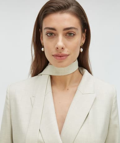 ISE straight fit blazer with strap Beige ISE straight fit blazer with strap Beige