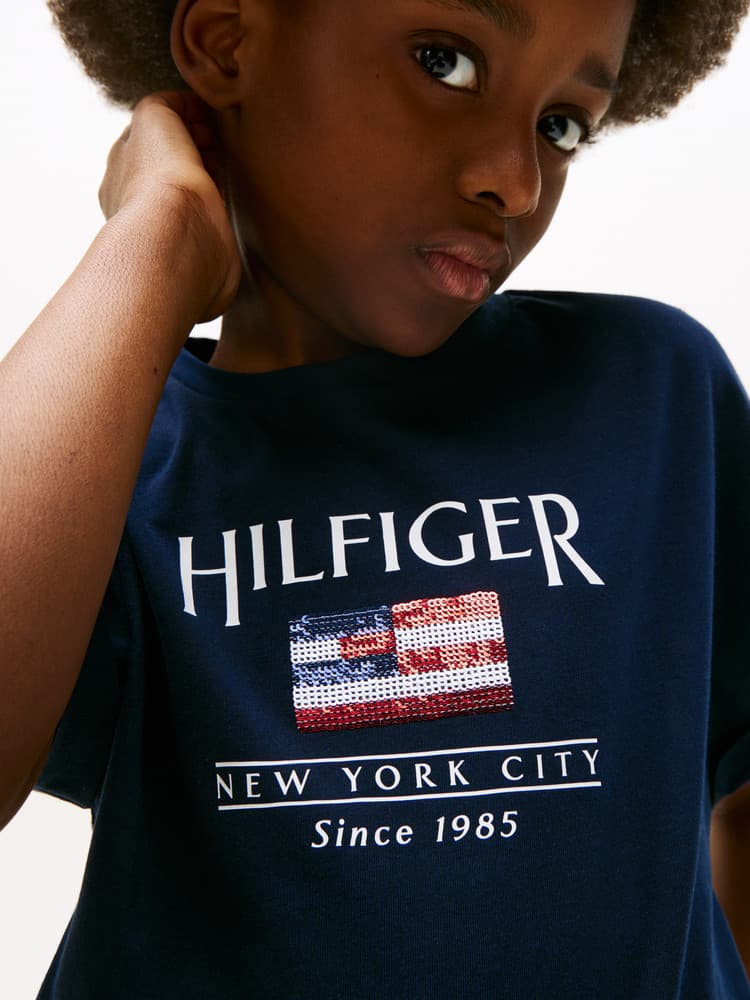 HILFIGER SEQUINS FLAG TEE Donker Blauw HILFIGER SEQUINS FLAG TEE Donker Blauw