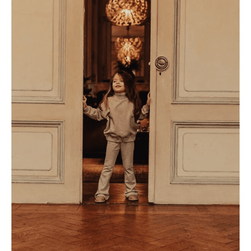 Vouvry Flaired Sweatpants Zand Vouvry Flaired Sweatpants Zand