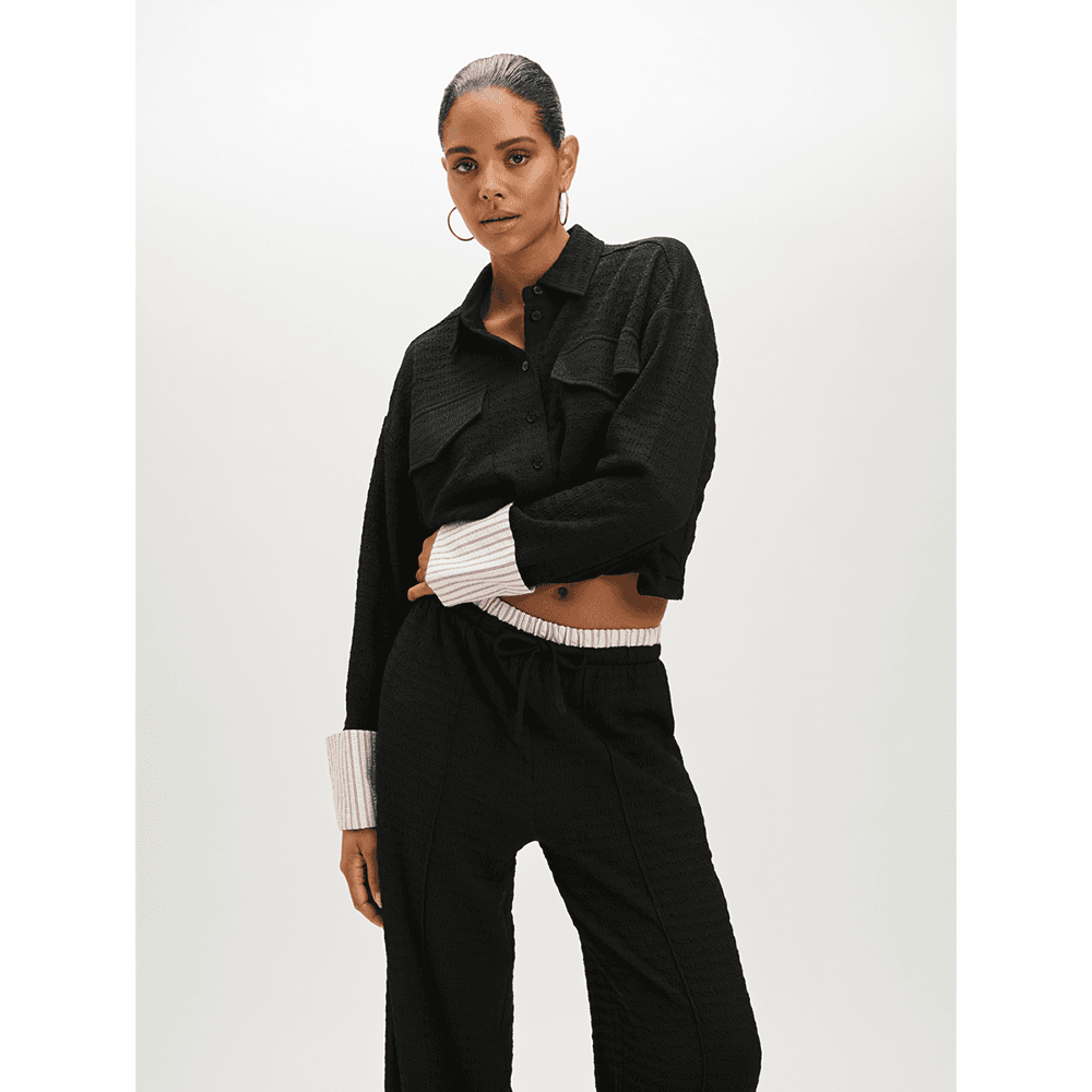 Ladies Knitted Relaxed Cropped Blouse Lyloe Zwart 1 Ladies Knitted Relaxed Cropped Blouse Lyloe Zwart 1