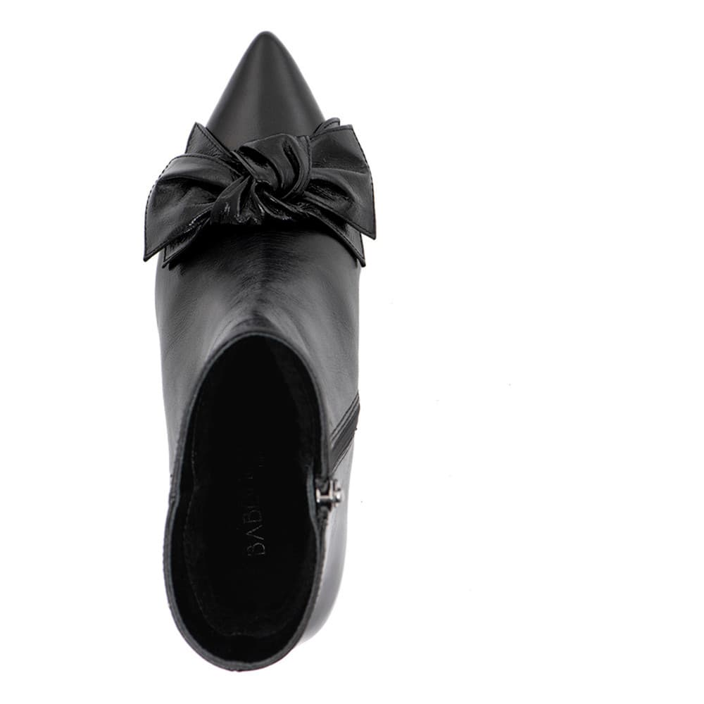 Trish-1 Zwart 1 Trish-1 Zwart 1