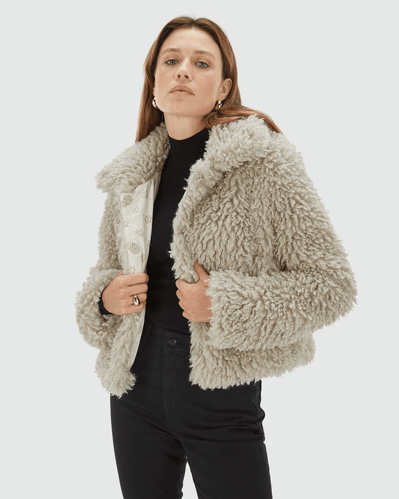 LISA Boxy Fit Fluffy Coat Grijs LISA Boxy Fit Fluffy Coat Grijs