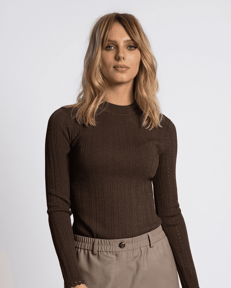 Jente Top Bruin 1 Jente Top Bruin 1