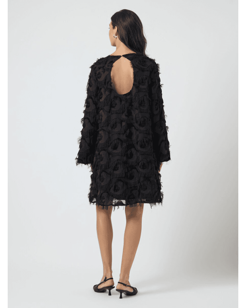 YASDIO LS SHORT DRESS Zwart 1 YASDIO LS SHORT DRESS Zwart 1