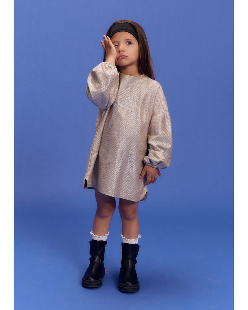 kids knitted silver dress Zilver kids knitted silver dress Zilver