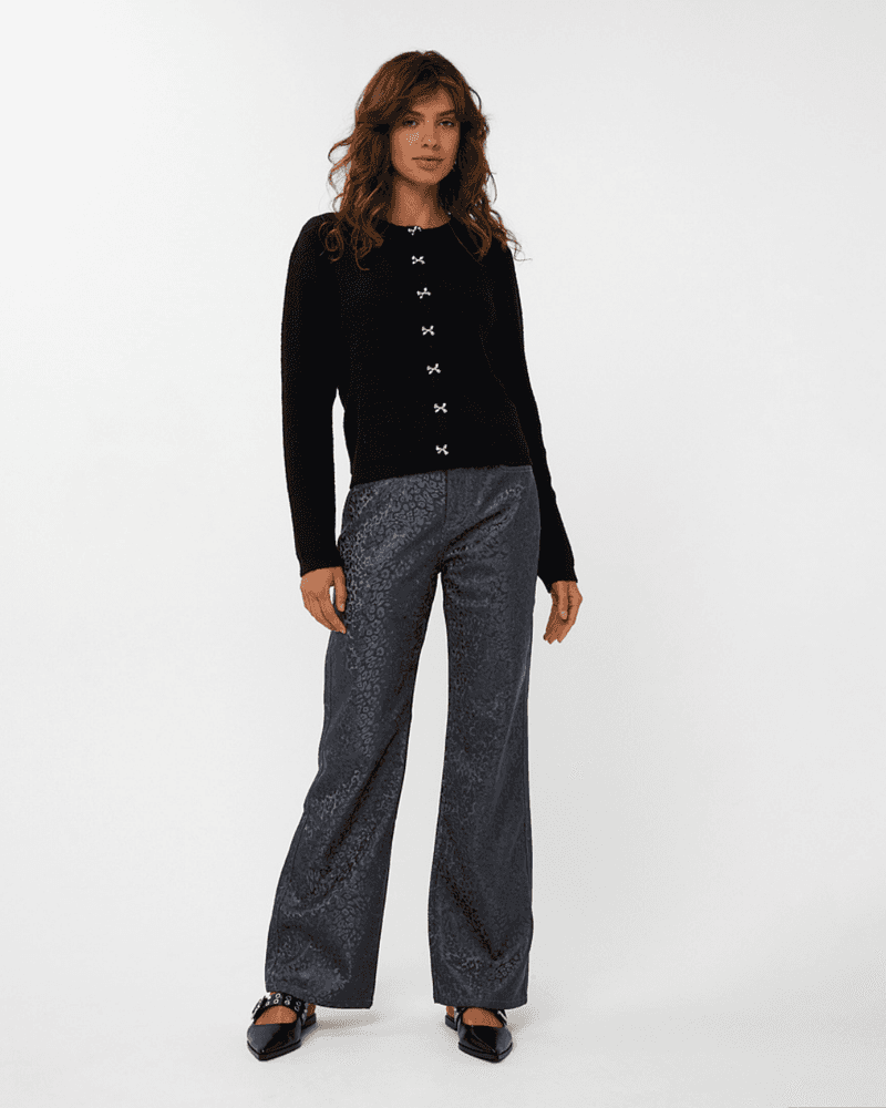 Sweater bow button fake placket Zwart 1 Sweater bow button fake placket Zwart 1