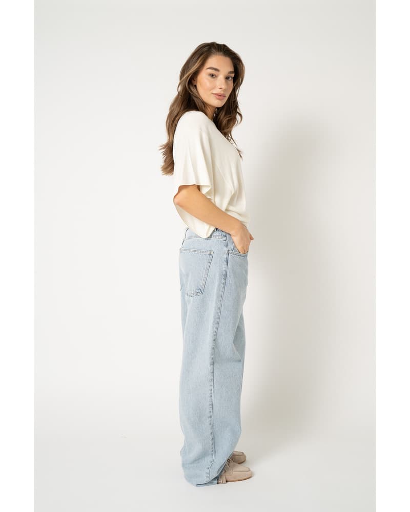 Suzette V Knitted Off White Suzette V Knitted Off White