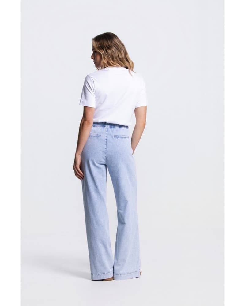 SAAR BROEK LLBD 429 light demin long wide elastic waist at back Blauw SAAR BROEK LLBD 429 light demin long wide elastic waist at back Blauw