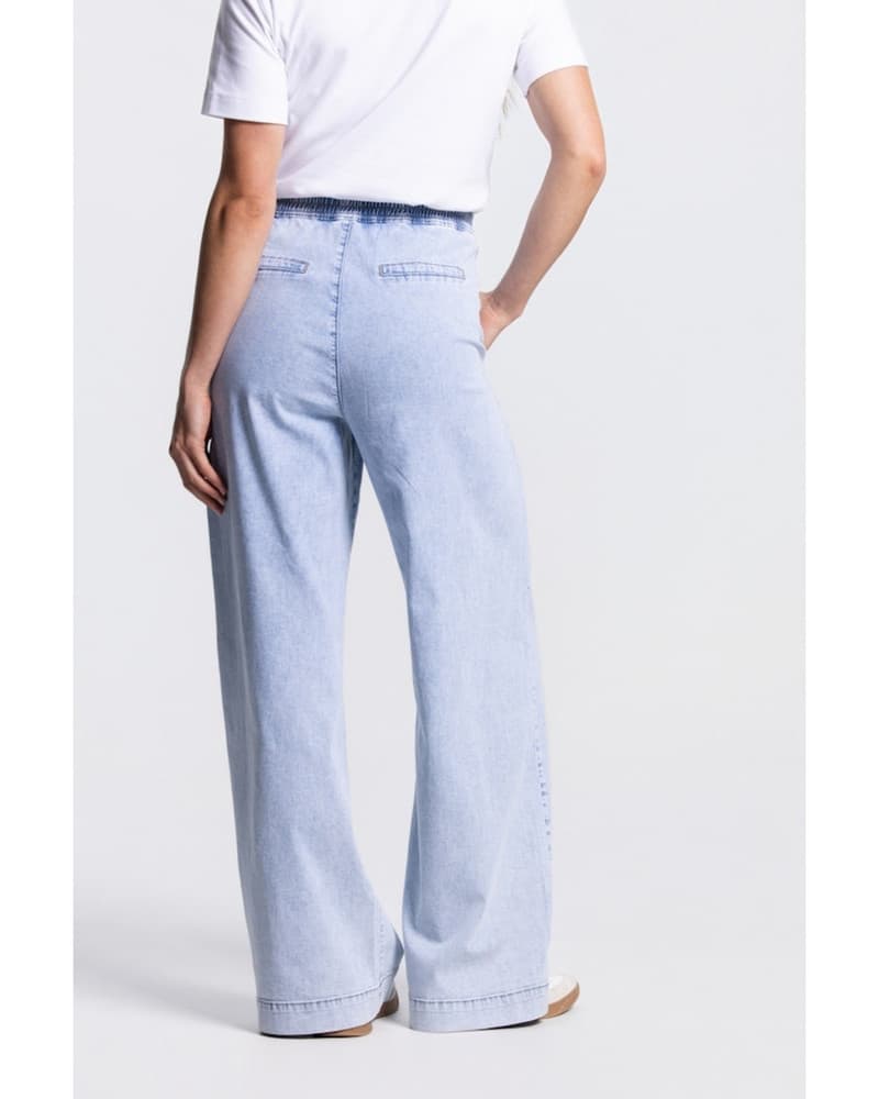 SAAR BROEK LLBD 429 light demin long wide elastic waist at back Blauw SAAR BROEK LLBD 429 light demin long wide elastic waist at back Blauw