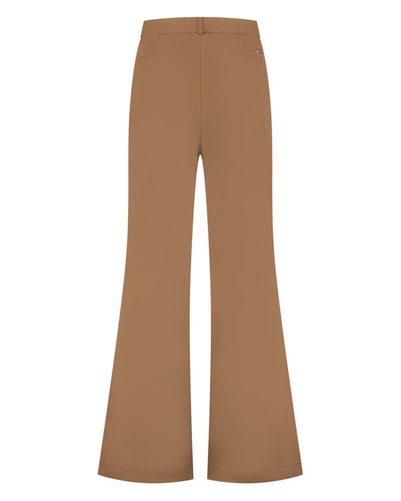 Eleyn Bruin 1 Eleyn Bruin 1