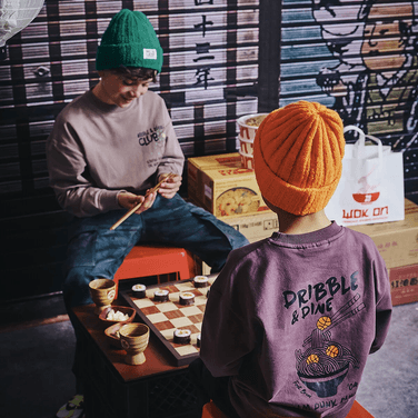 Teo Sweater Dribble Backprint Paars