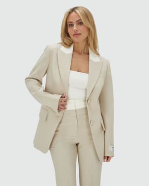 NILA fitted blazer Ecru
